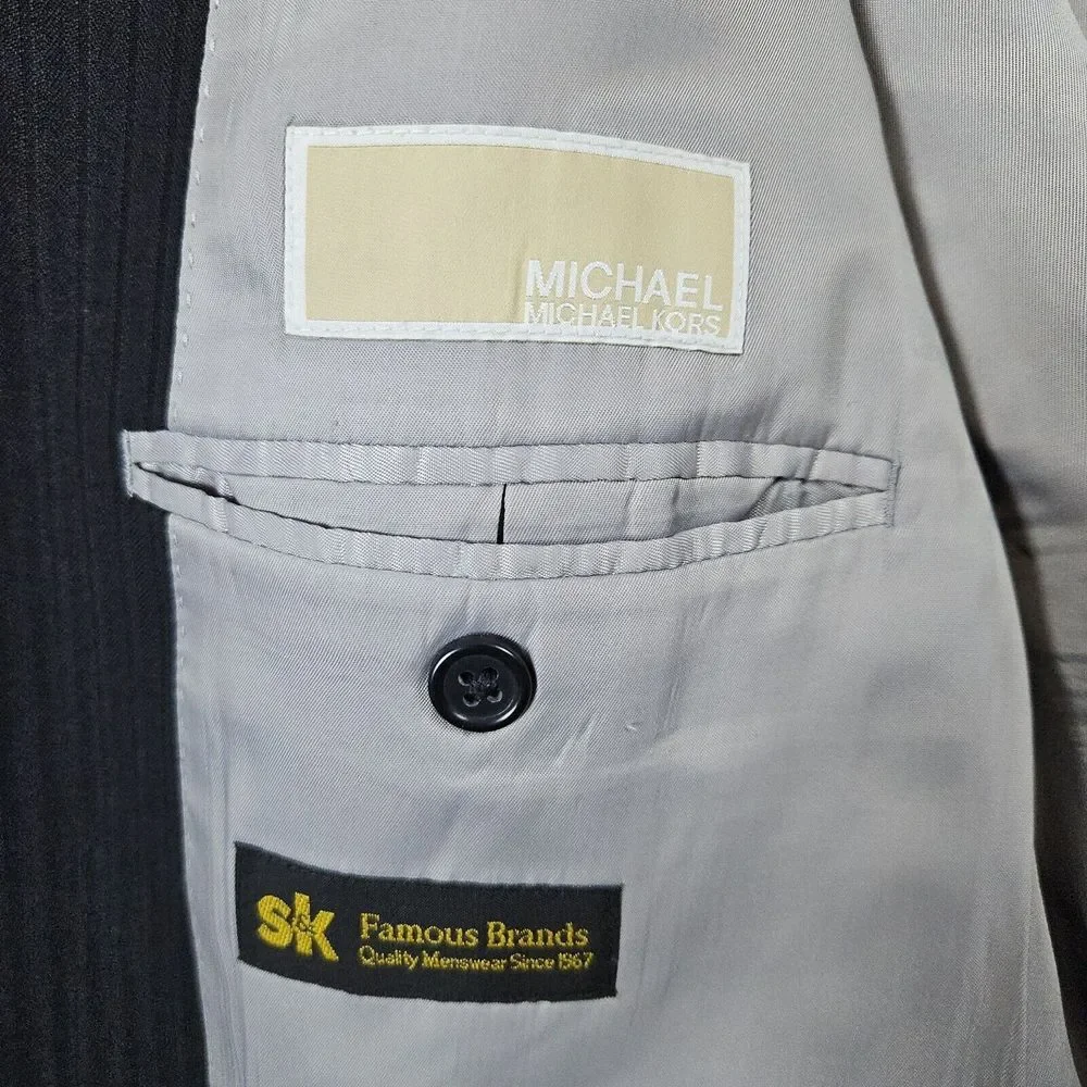 Michael Kors Men's Blazer Navy Blue Pinstriped Size 46L 100% Wool 3-Button Front
